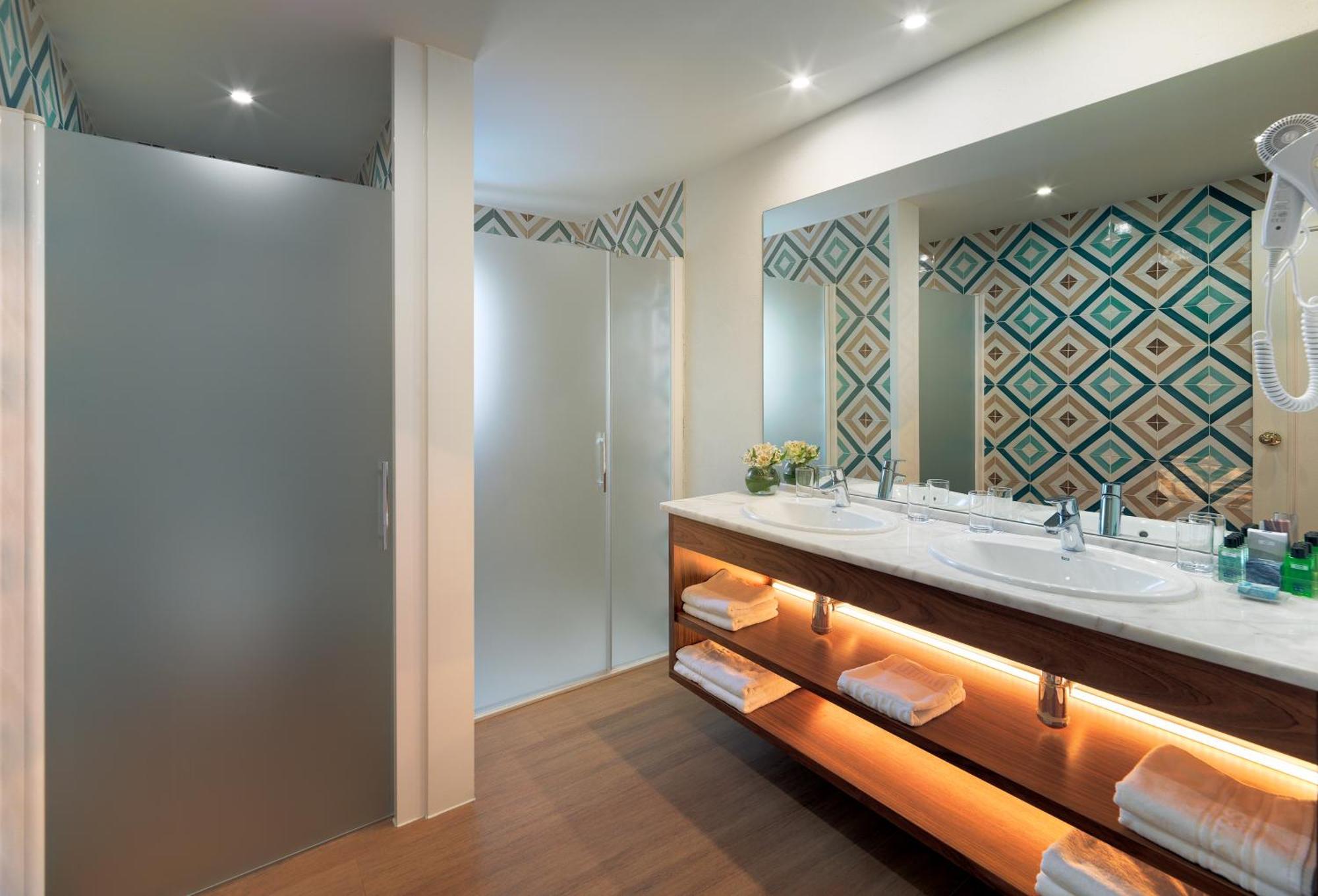 เฮช10ซาโลพริ้นซ์เซสโฮเต็ล Hotel ซาลอว์ ภายนอก รูปภาพ
